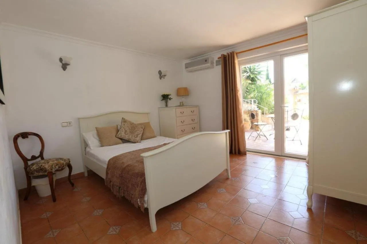 Delightful 5 Bed Villa In Fuengirola Costa Del Sol 말라가 0*,