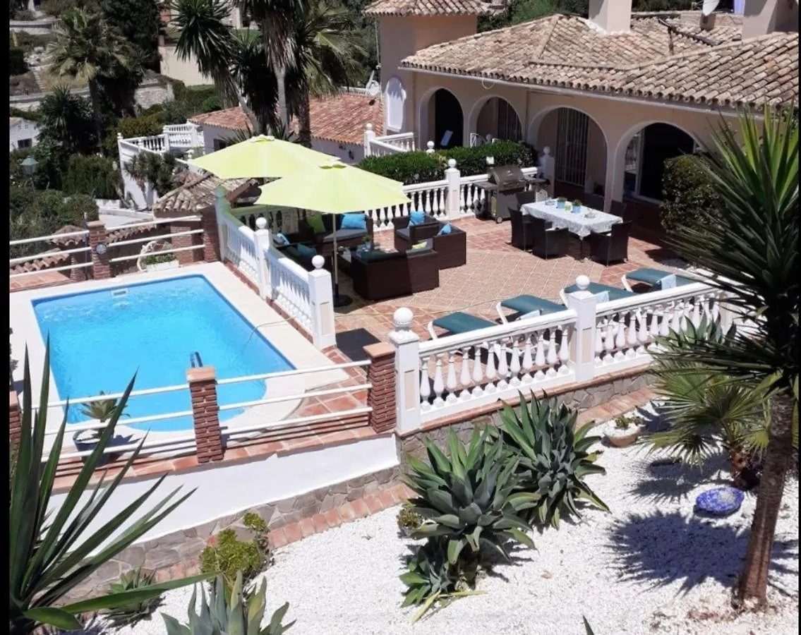 Delightful 5 Bed Villa In Fuengirola Costa Del Sol Malaga