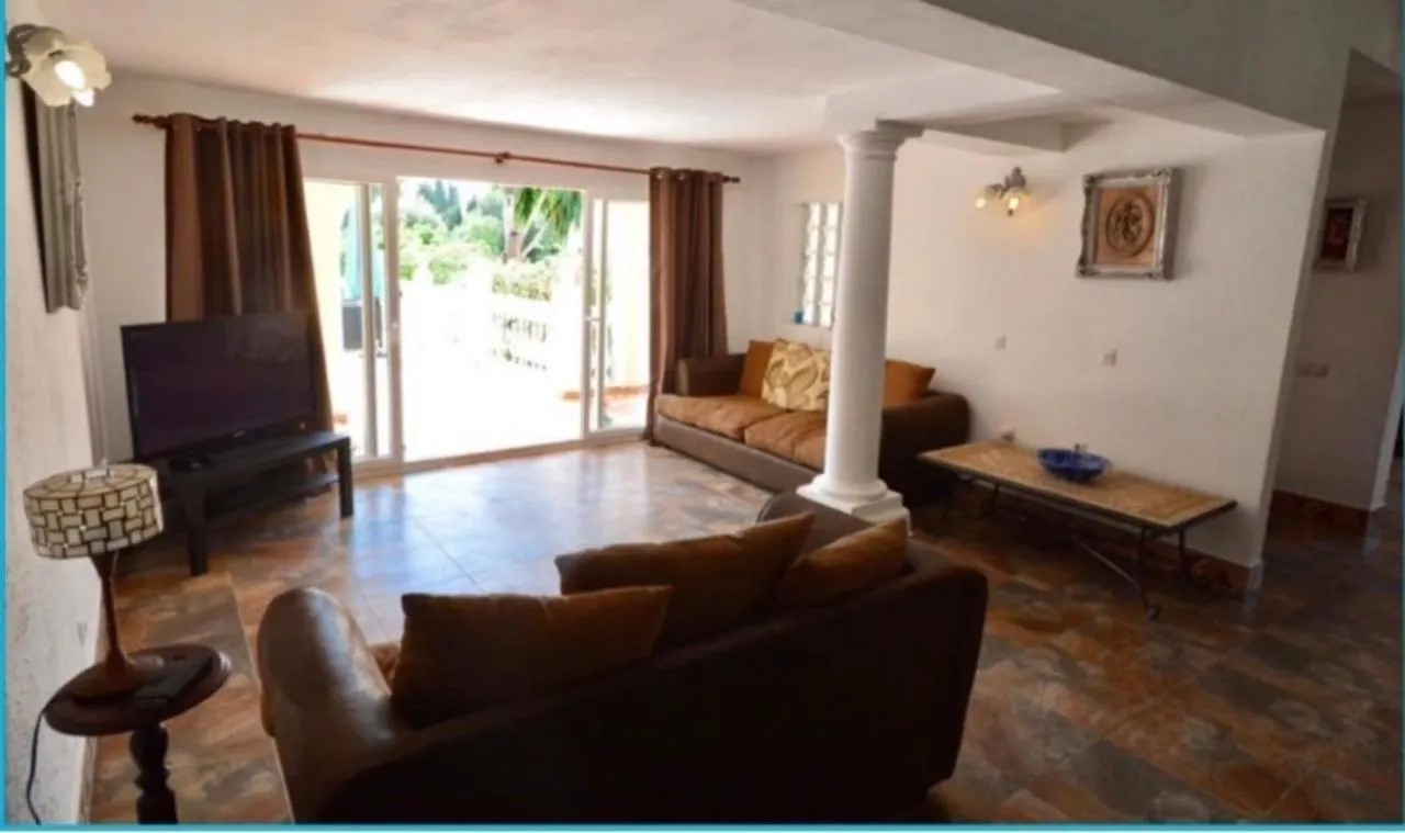 Delightful 5 Bed Villa In Fuengirola Costa Del Sol Malaga 0*,  Hiszpania
