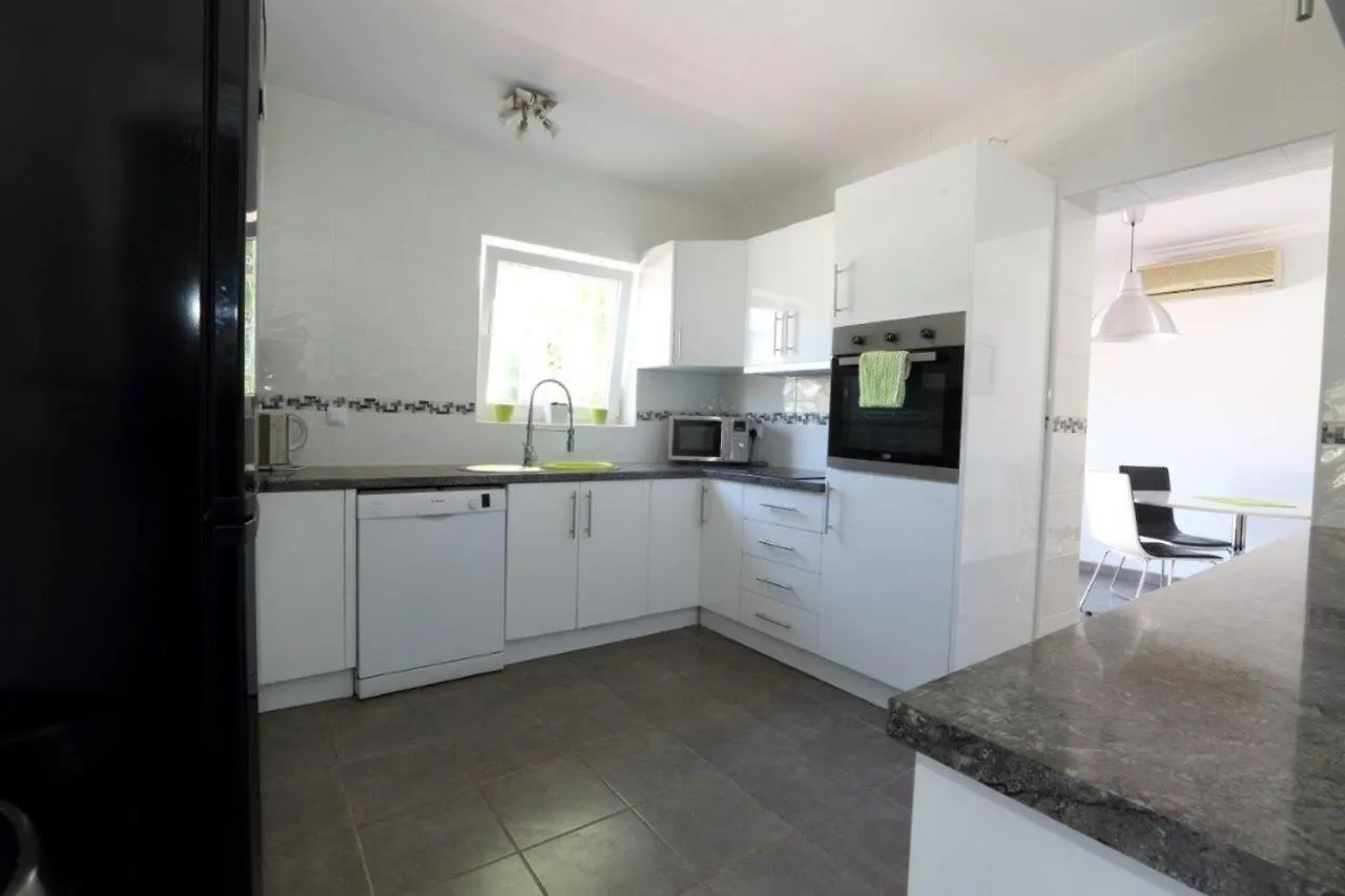 Delightful 5 Bed Villa In Fuengirola Costa Del Sol Malaga