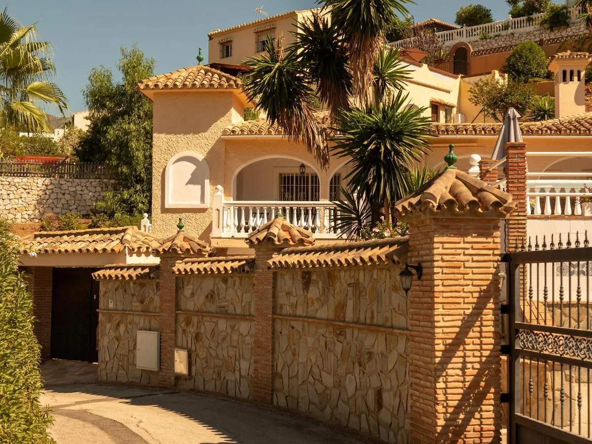 Delightful 5 Bed Villa In Fuengirola Costa Del Sol Malaga