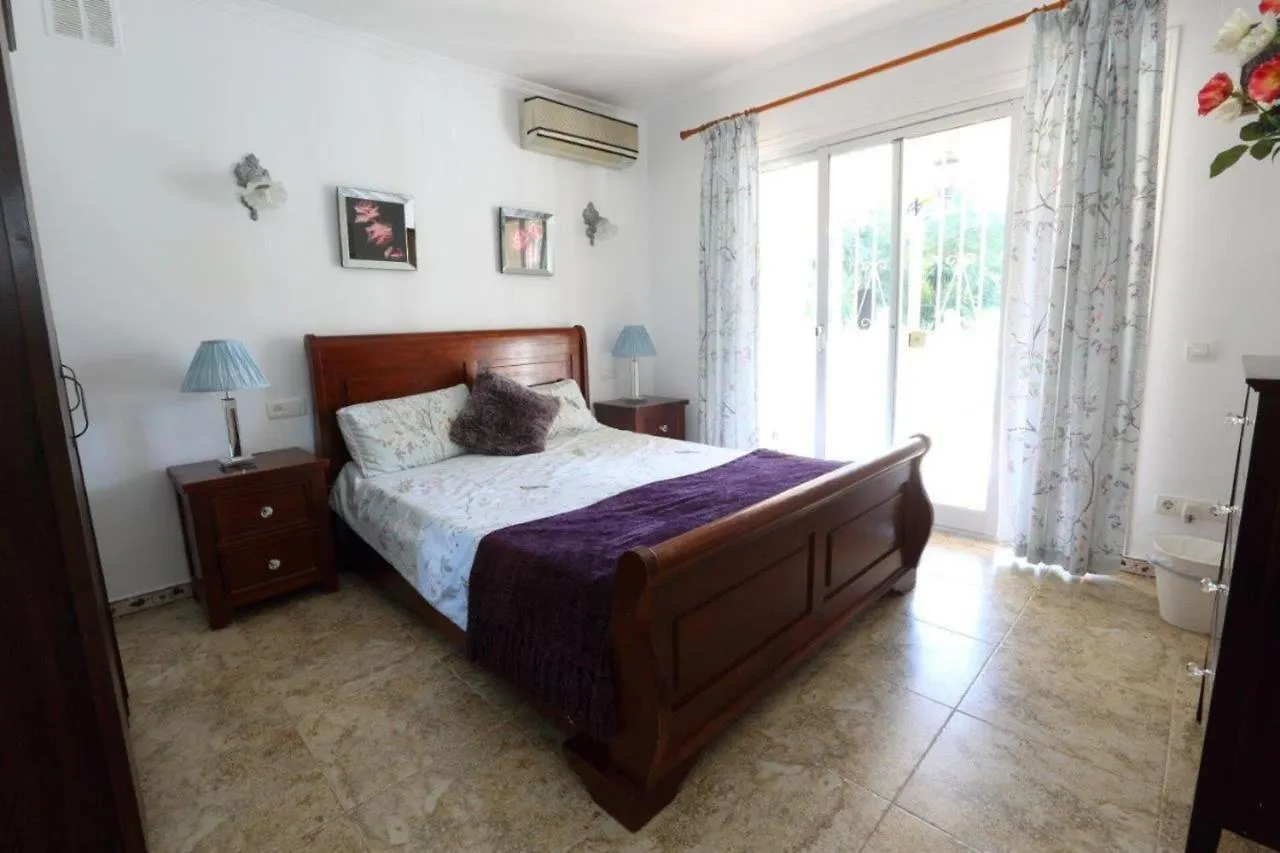 Delightful 5 Bed Villa In Fuengirola Costa Del Sol Malaga